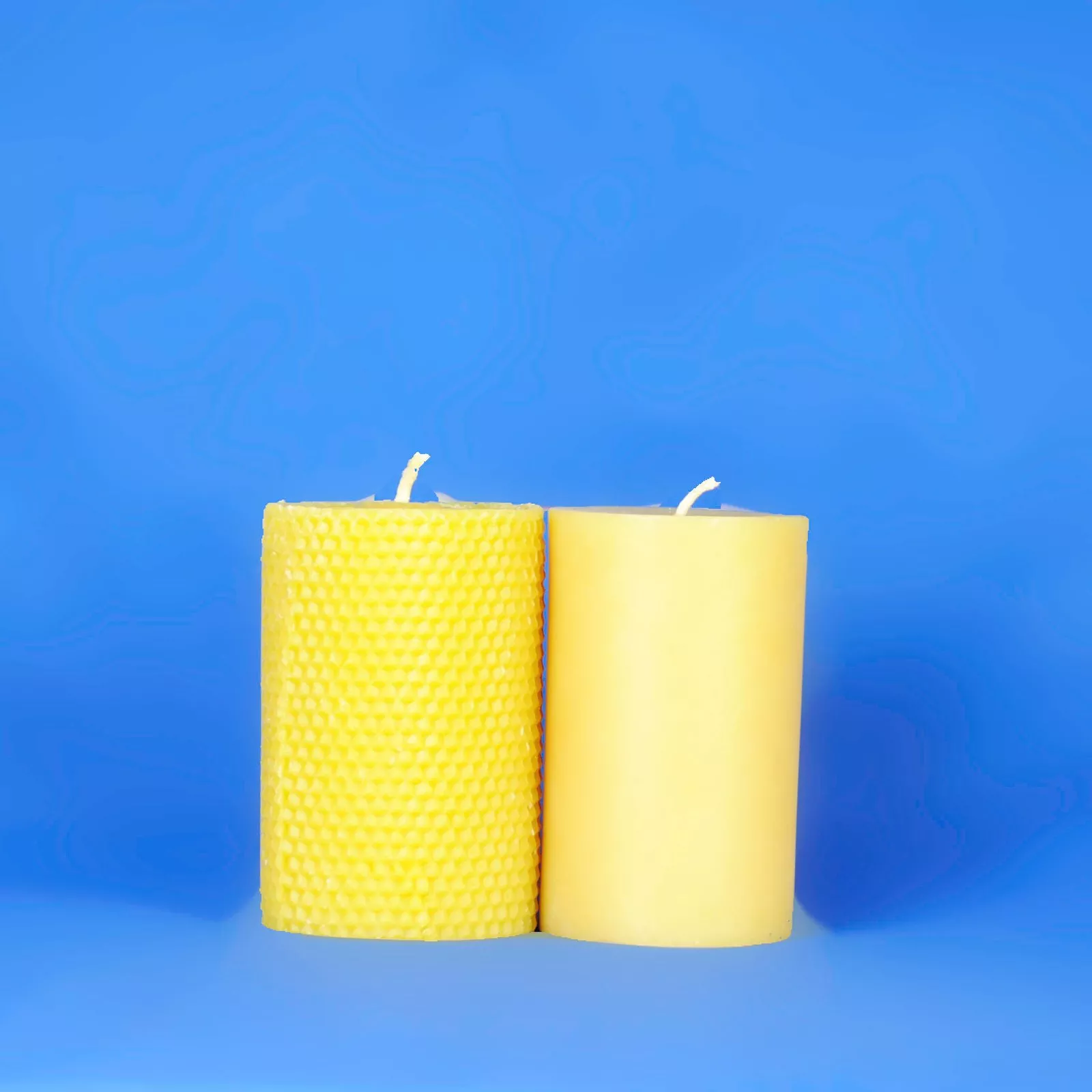 Beeswax Solid 3″ x 5″ Honeycomb Pillar Candle
