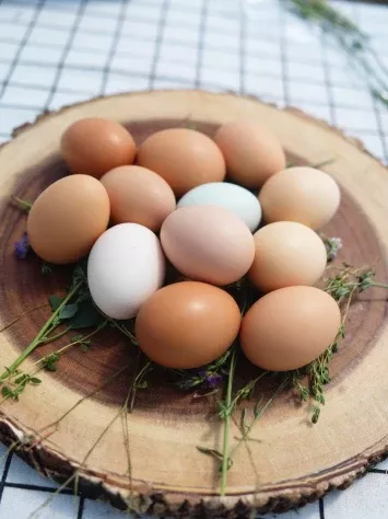 Local Pasture Eggs - Dozen | Carton