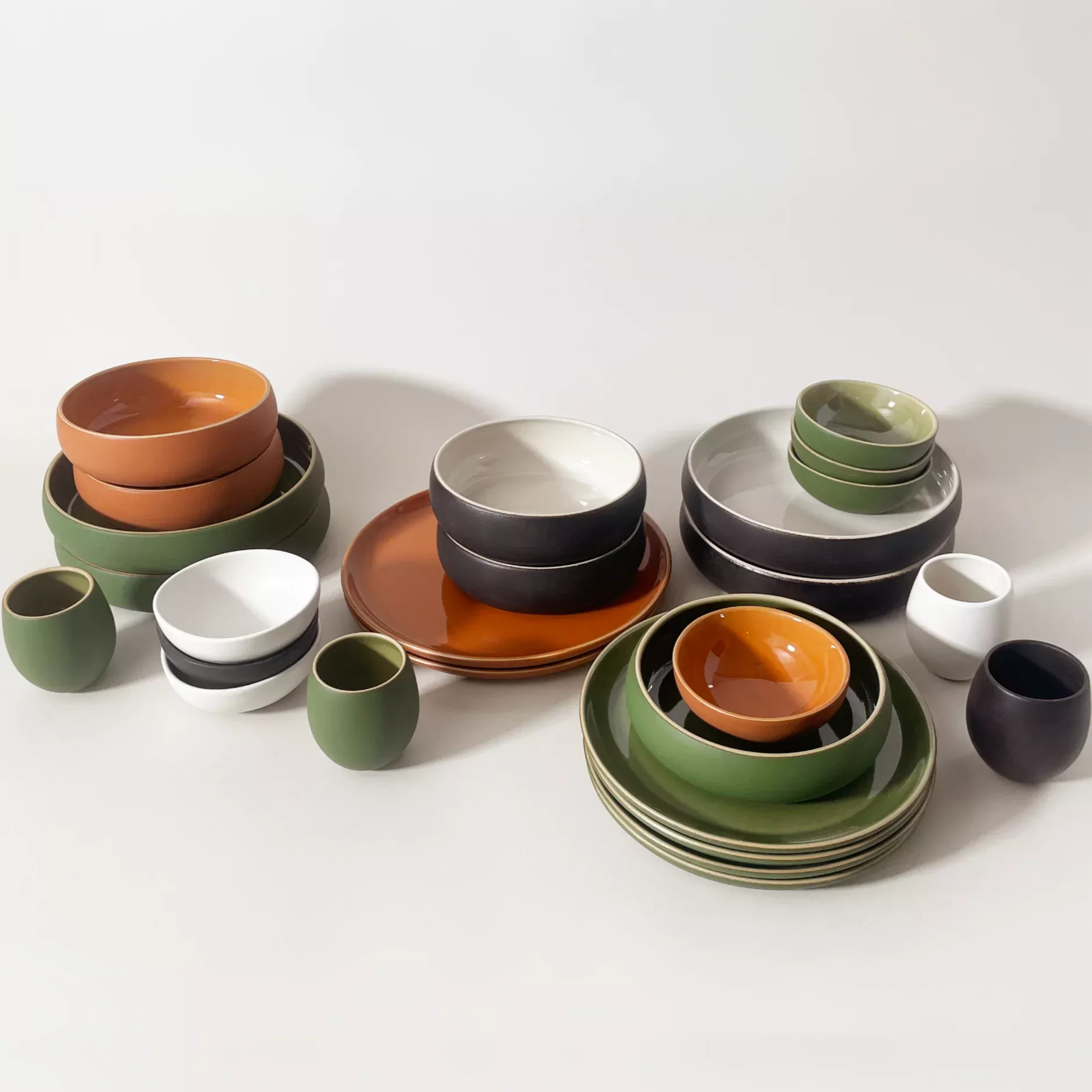 Stoneware Dinner Bowls