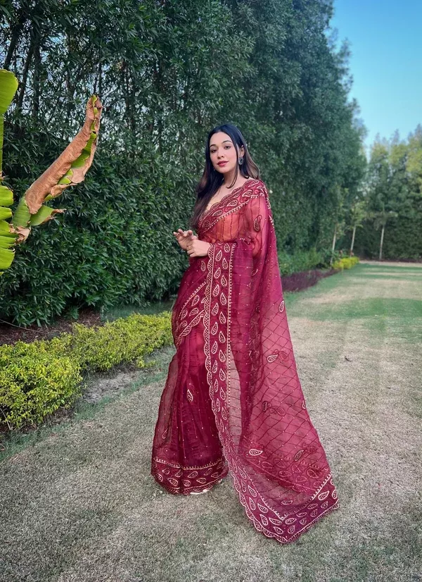 Vamsee Aaisa Maroon Organza Saree